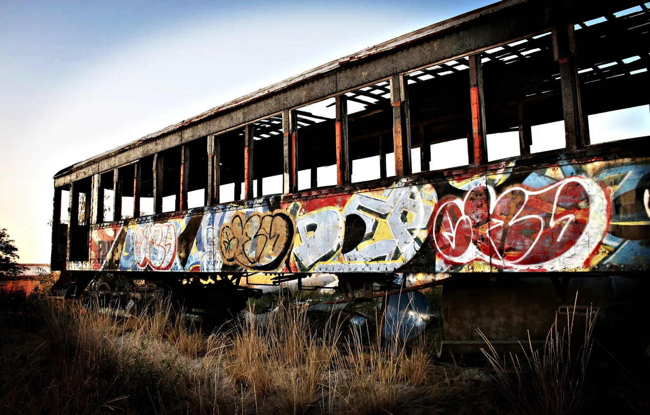 Photo wallpaper graffiti, the car, abandoned, tram