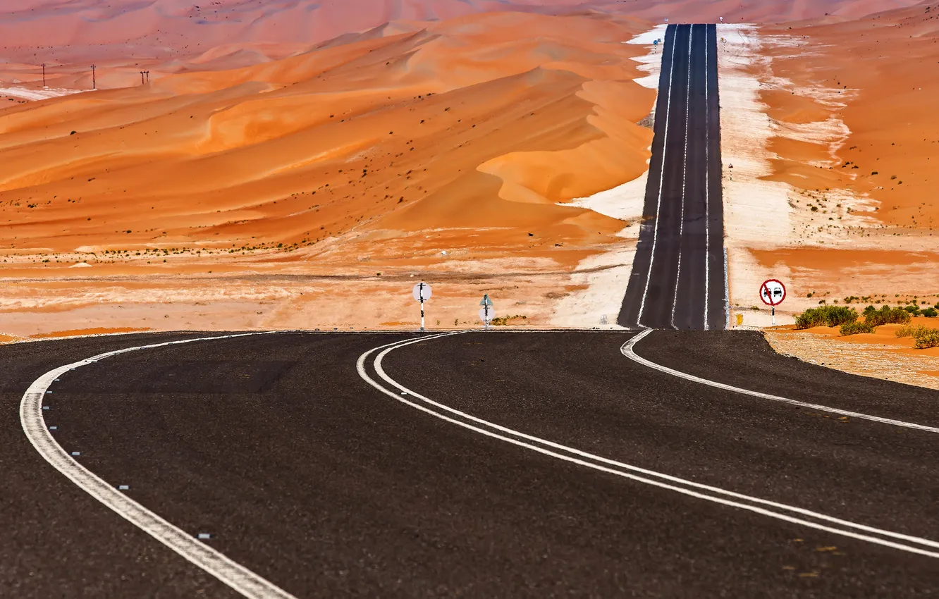 Photo wallpaper road, desert, UAE