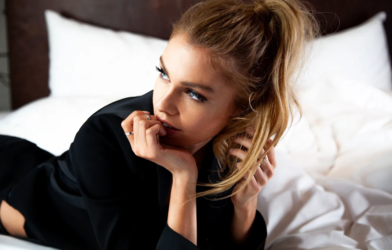 Photo wallpaper look, girl, pose, ring, Stella Maxwell