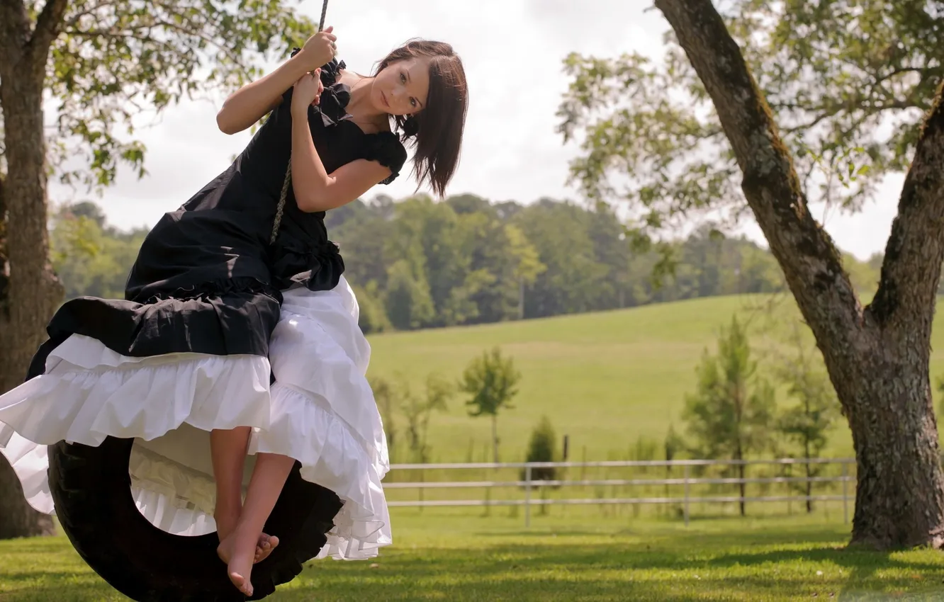 Photo wallpaper look, girl, photo, swing, sadness, rope, dress, tires