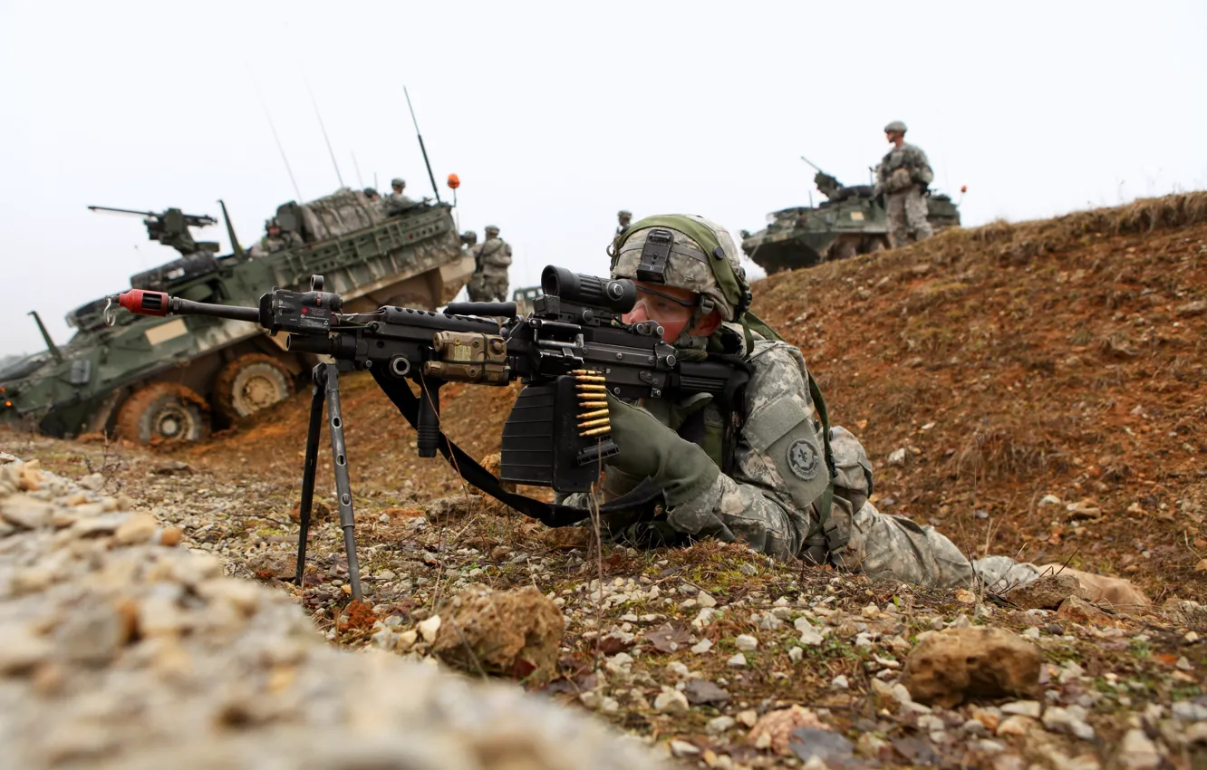 Photo wallpaper USA, soldier, M249, pearls, uniform, machine gun, ammunition, training