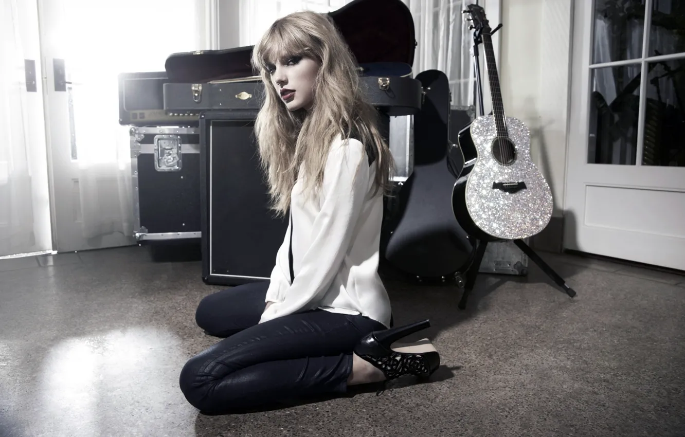 Photo wallpaper girl, background, room, guitar, Taylor Swift, Taylor Swift, beauty.singer