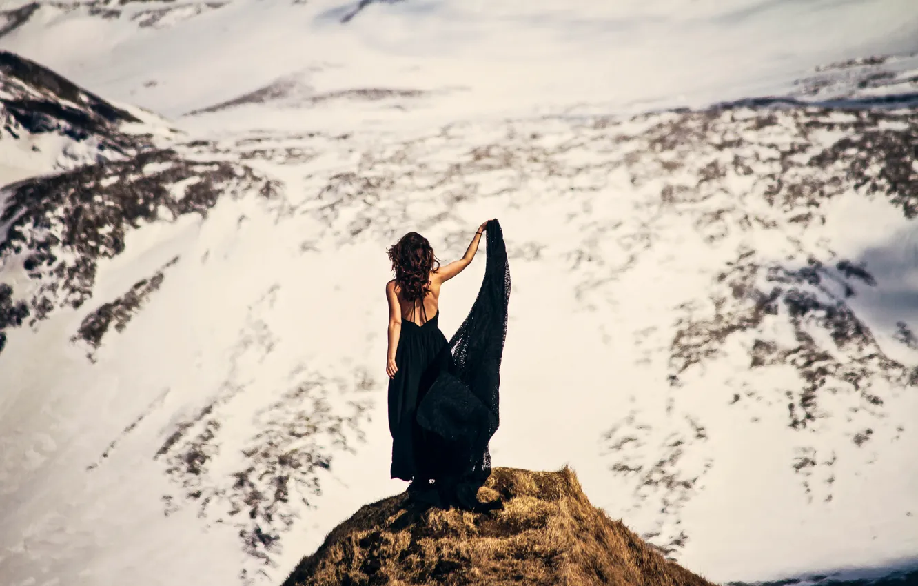 Photo wallpaper girl, mountains, back, dress