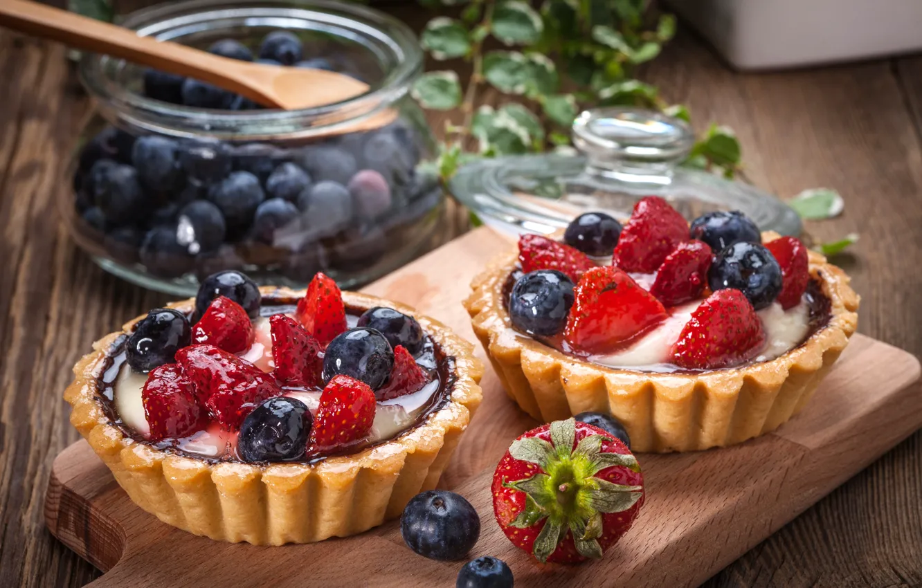 Photo wallpaper berries, blueberries, strawberry, basket, dessert, cream, dessert, berries
