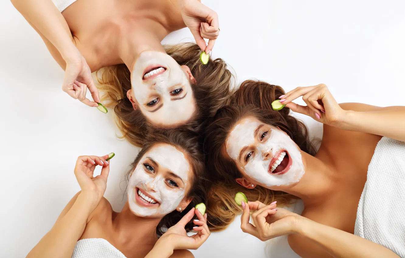 Photo wallpaper smile, beauty, women, fun, girlfriends, creams