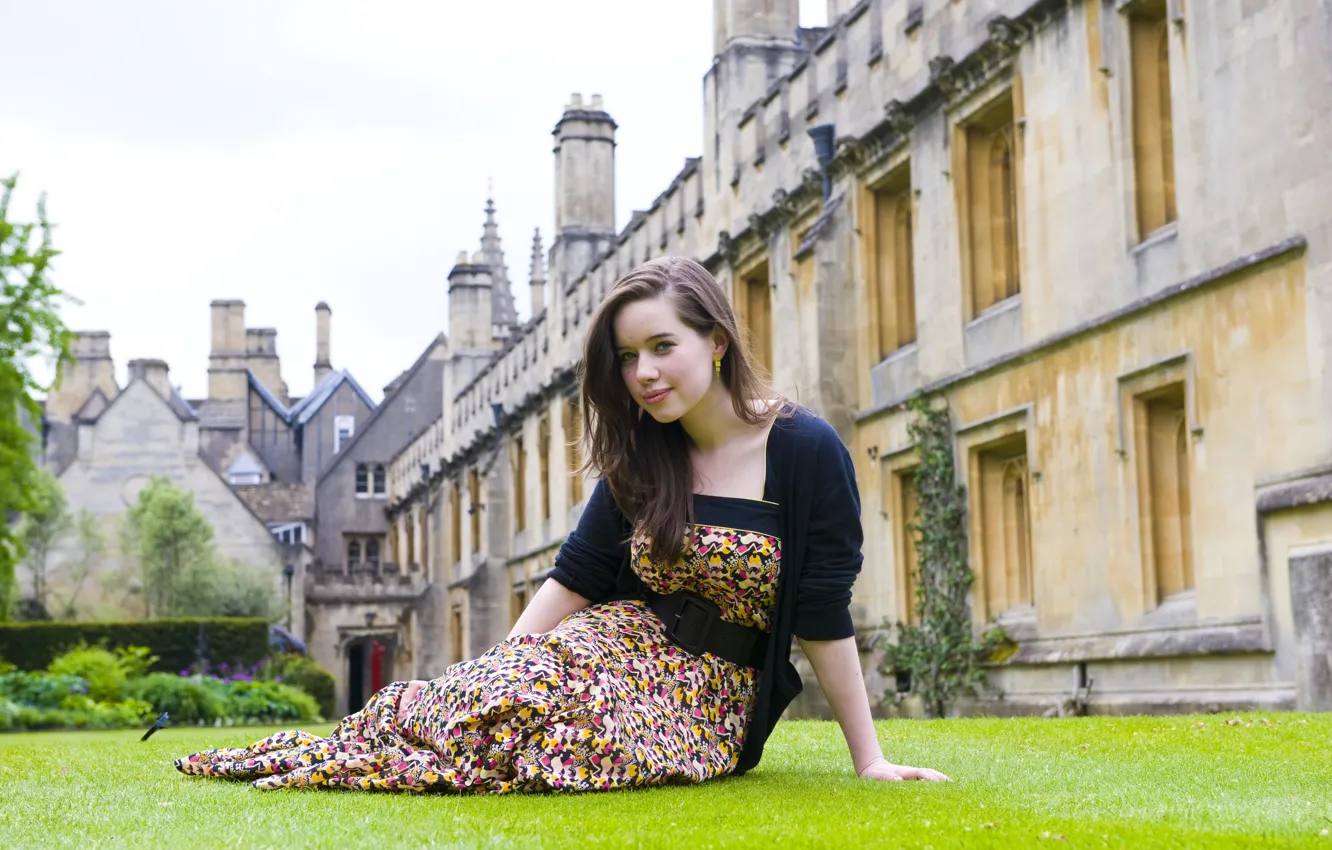Photo wallpaper British, Anna, dress, blue eyes, beautiful, brunette, outside, English