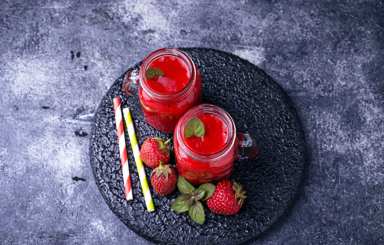 Photo wallpaper strawberry, juice, banks, mint, tube, smoothies