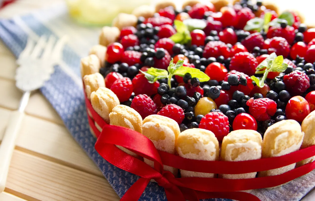 Photo wallpaper berries, raspberry, food, blueberries, pie, cakes, sweet