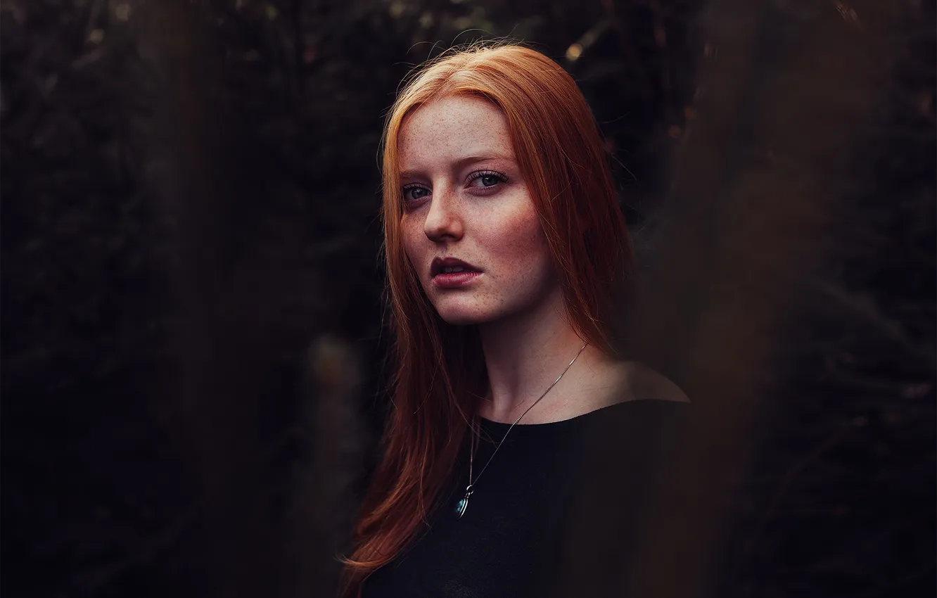 Photo wallpaper red, view, beauty, lips, face, hair, nice, emotion