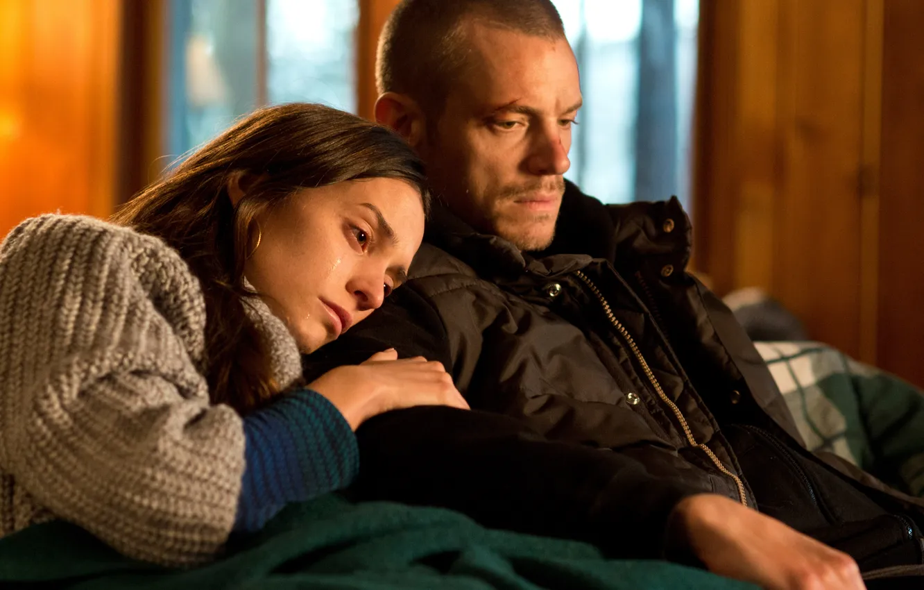 Photo wallpaper Joel Kinnaman, Genesis Rodriguez, Run All Night, Night of the running man
