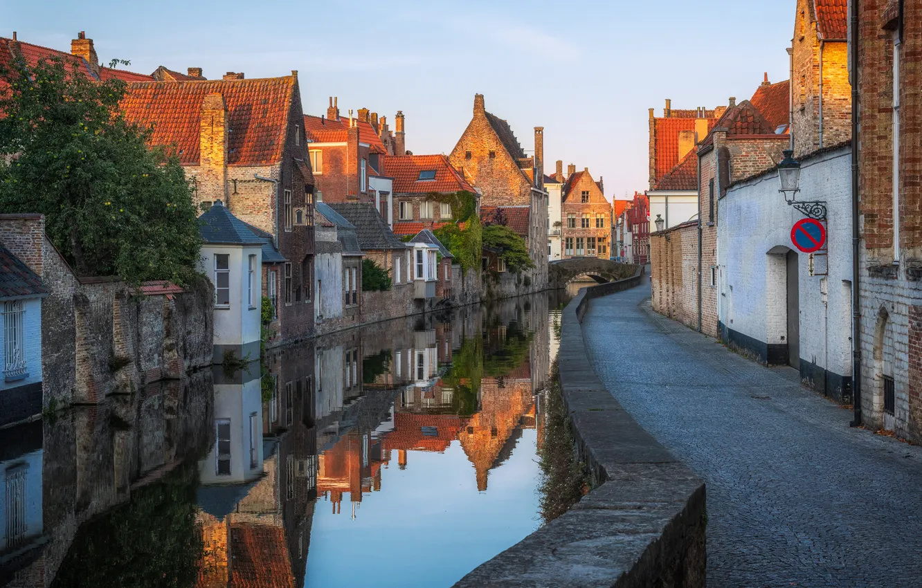 Photo wallpaper building, Belgium, Bruges, water channel