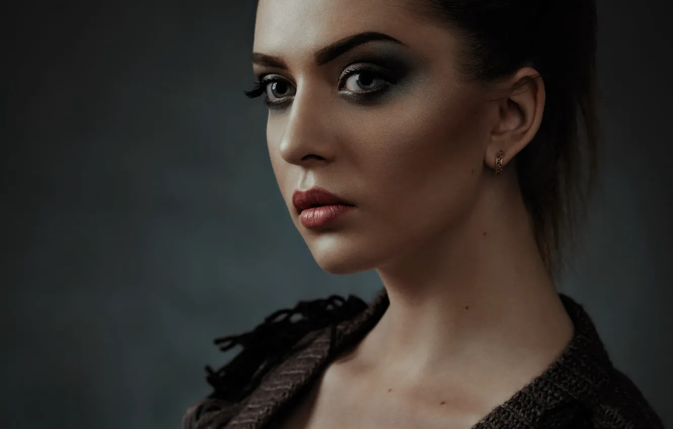 Photo wallpaper close-up, face, background, model, portrait, makeup, hairstyle, beauty