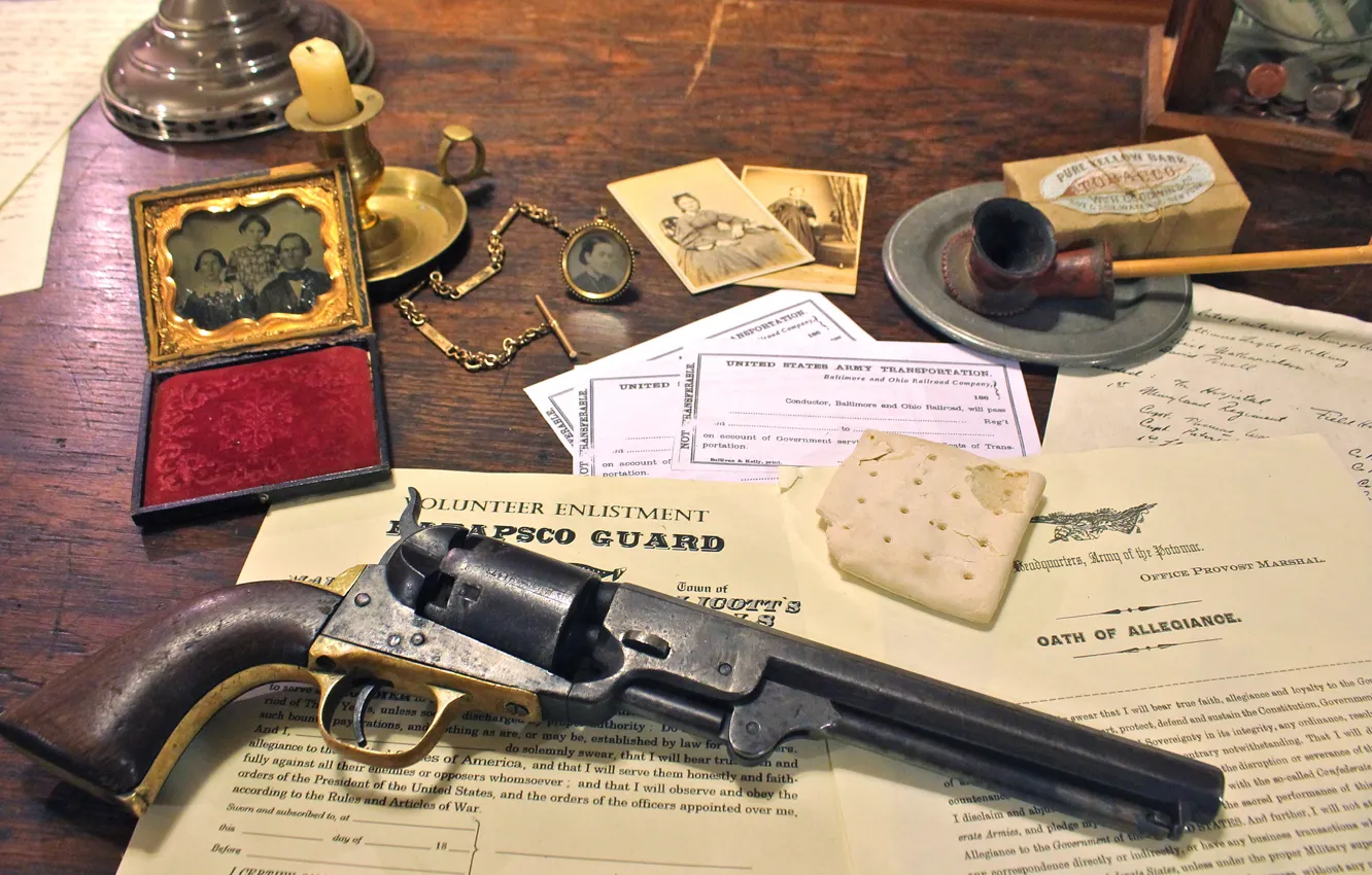 Photo wallpaper weapons, table, trunk, revolver