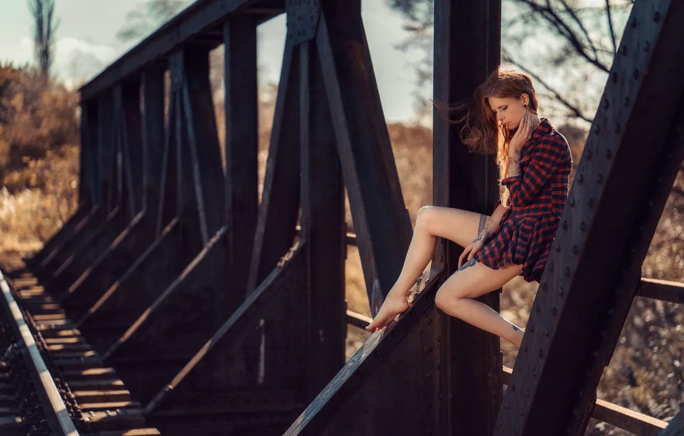 Photo wallpaper girl, bridge, mood, feet, the situation, Julia Wendt, Andreas-Joachim Lins