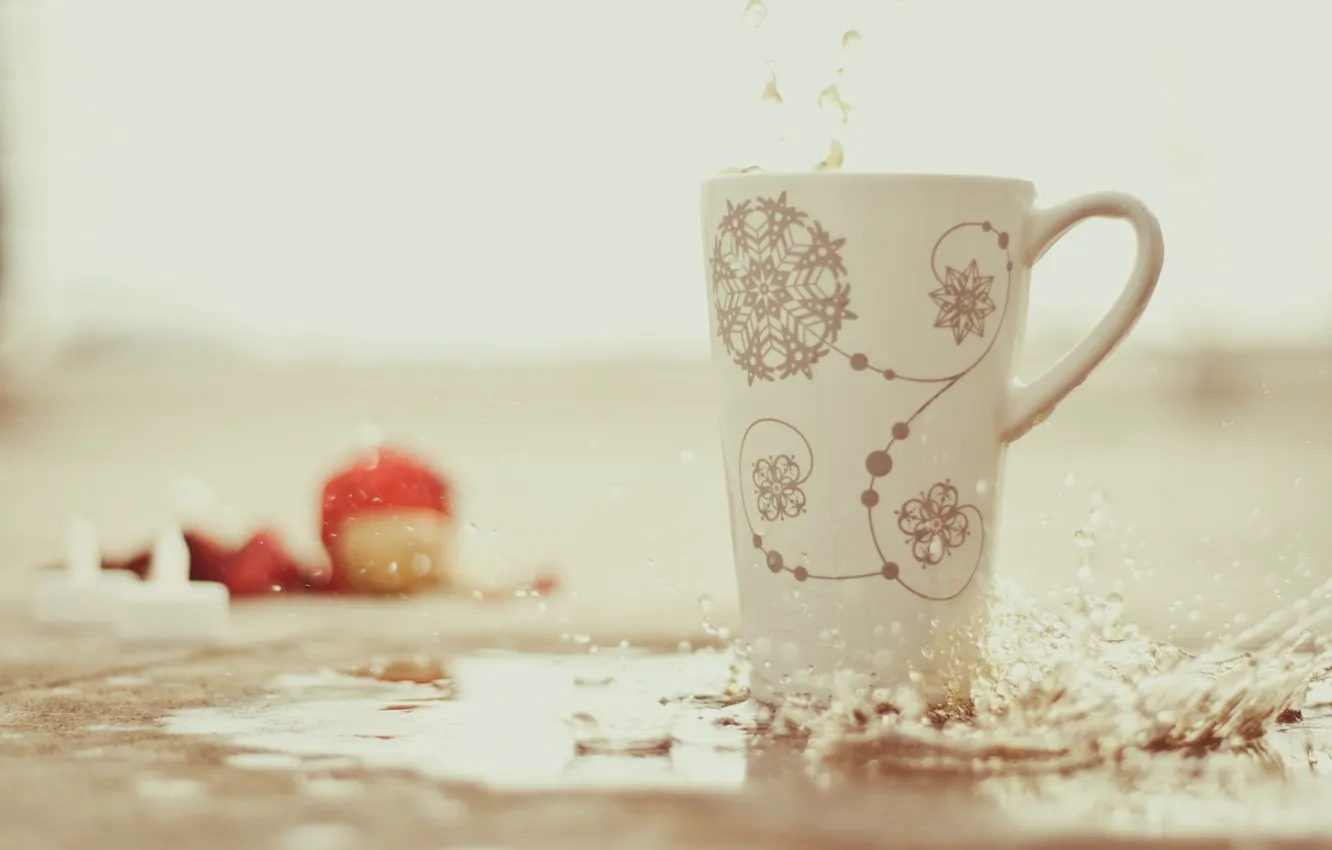 Photo wallpaper water, drops, snowflakes, squirt, blur, Cup