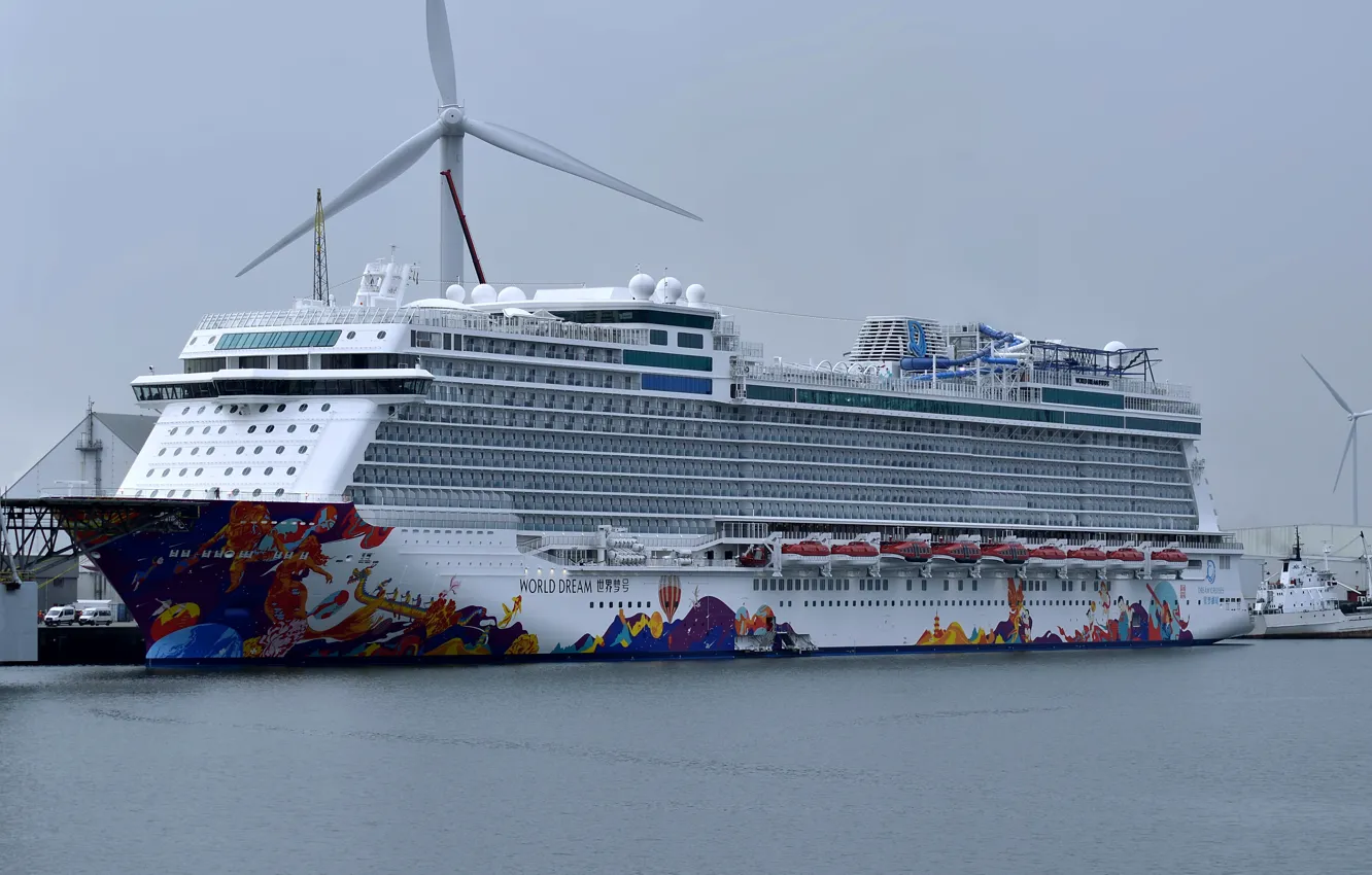 Photo wallpaper port, liner, cruise