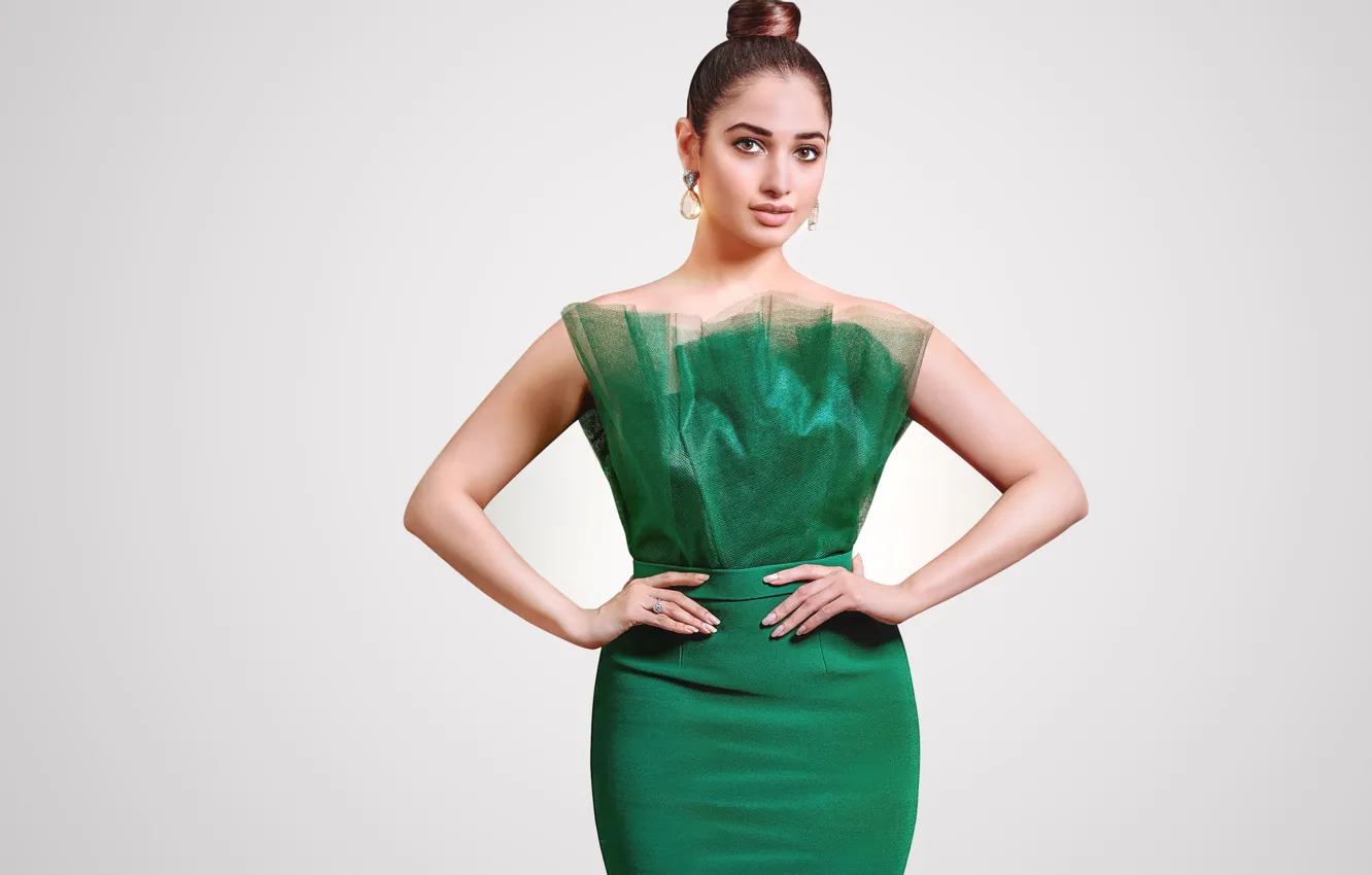 Photo wallpaper girl, hot, sexy, fashion, eyes, smile, beautiful, figure