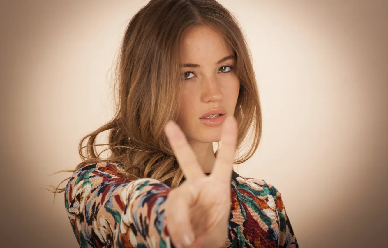 Photo wallpaper look, girl, face, sign