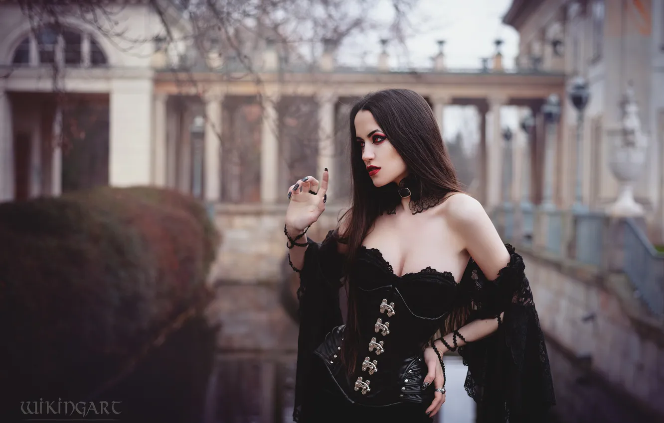 Photo wallpaper chest, look, girl, pose, Park, castle, black, hands