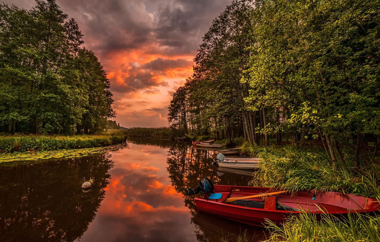 Photo wallpaper green, red, river, sunset, water, boats