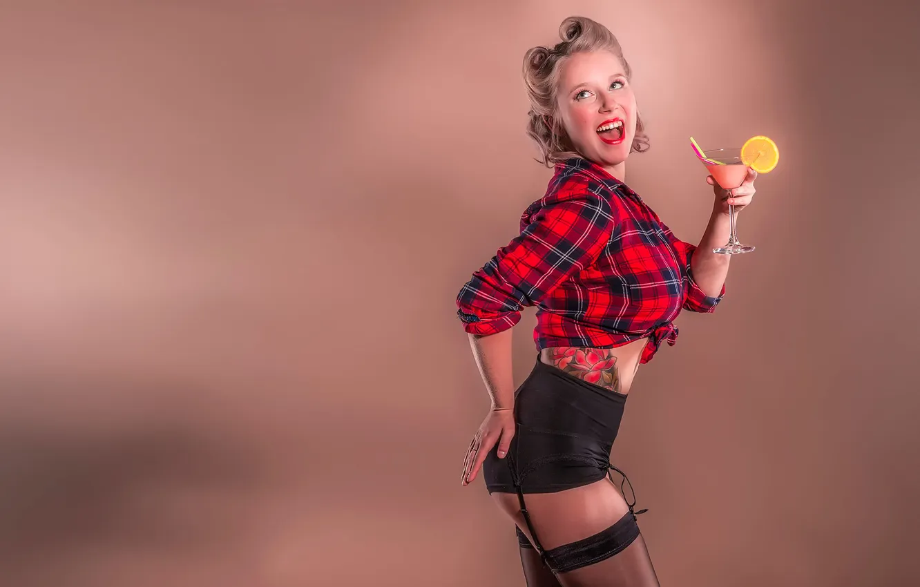 Photo wallpaper girl, joy, drink, cocktail