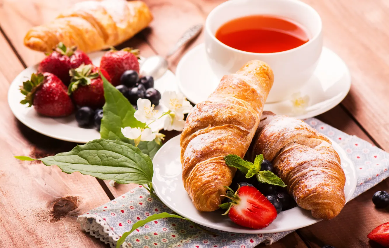 Photo wallpaper berries, tea, croissant