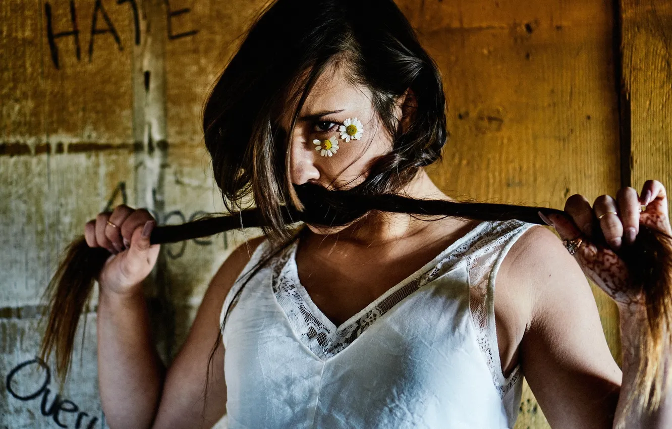 Photo wallpaper girl, pose, background, Brittany Wilkins