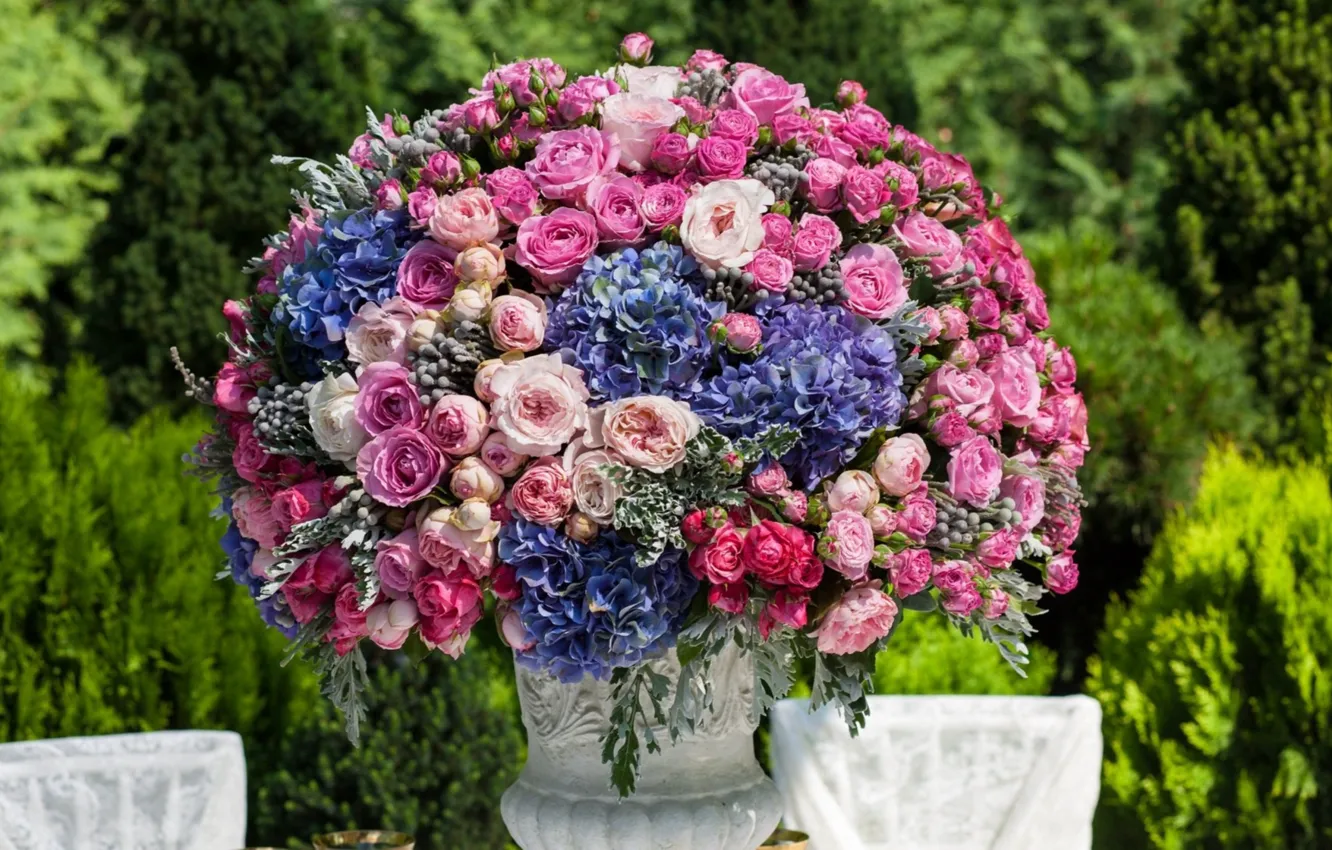 Photo wallpaper roses, hydrangea, composition