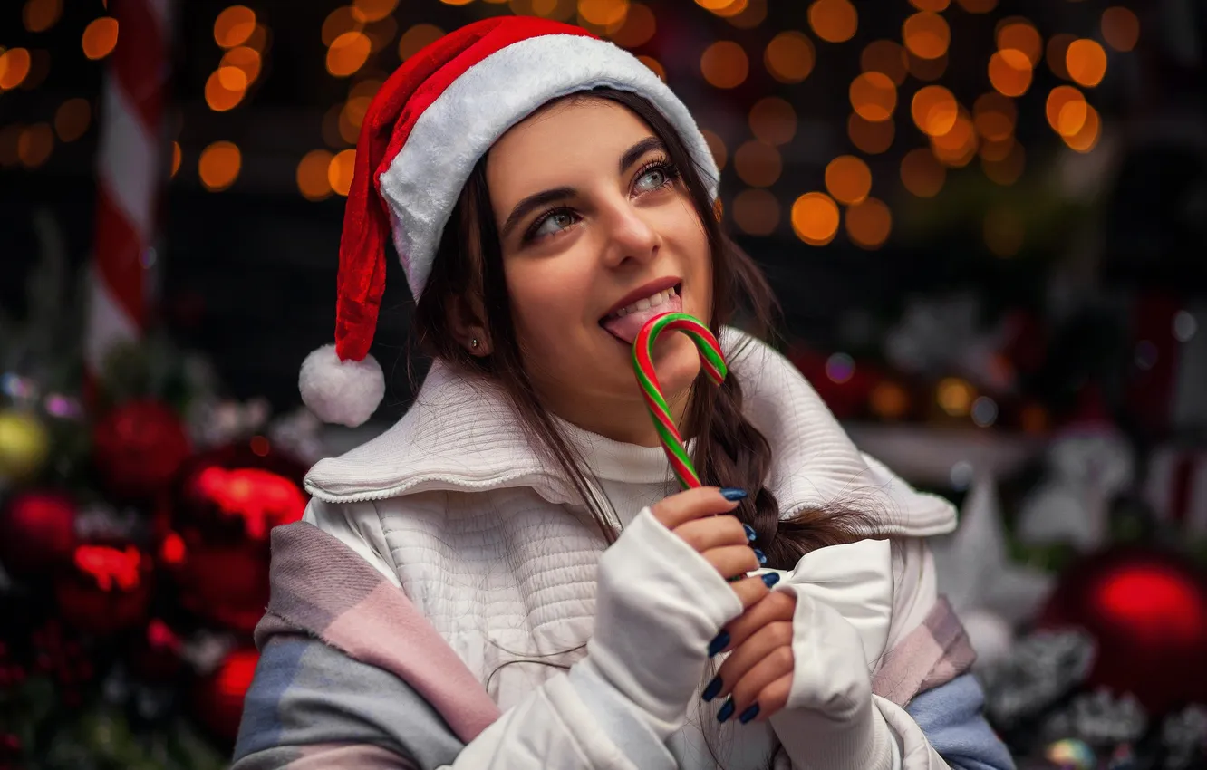 Photo wallpaper girl, mood, new year, hands, brunette, candy, lollipops, cap
