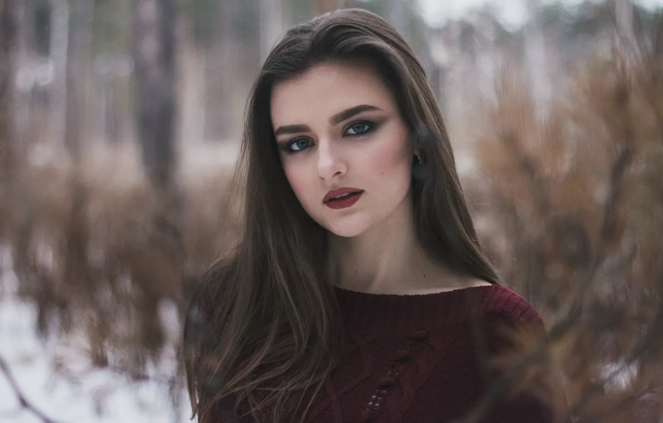 Photo wallpaper forest, look, girl, face, sweetheart, model, portrait, makeup