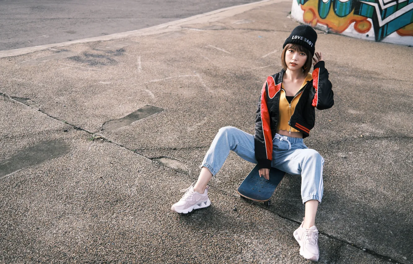 Photo wallpaper look, asphalt, model, hat, portrait, makeup, Mike, jacket