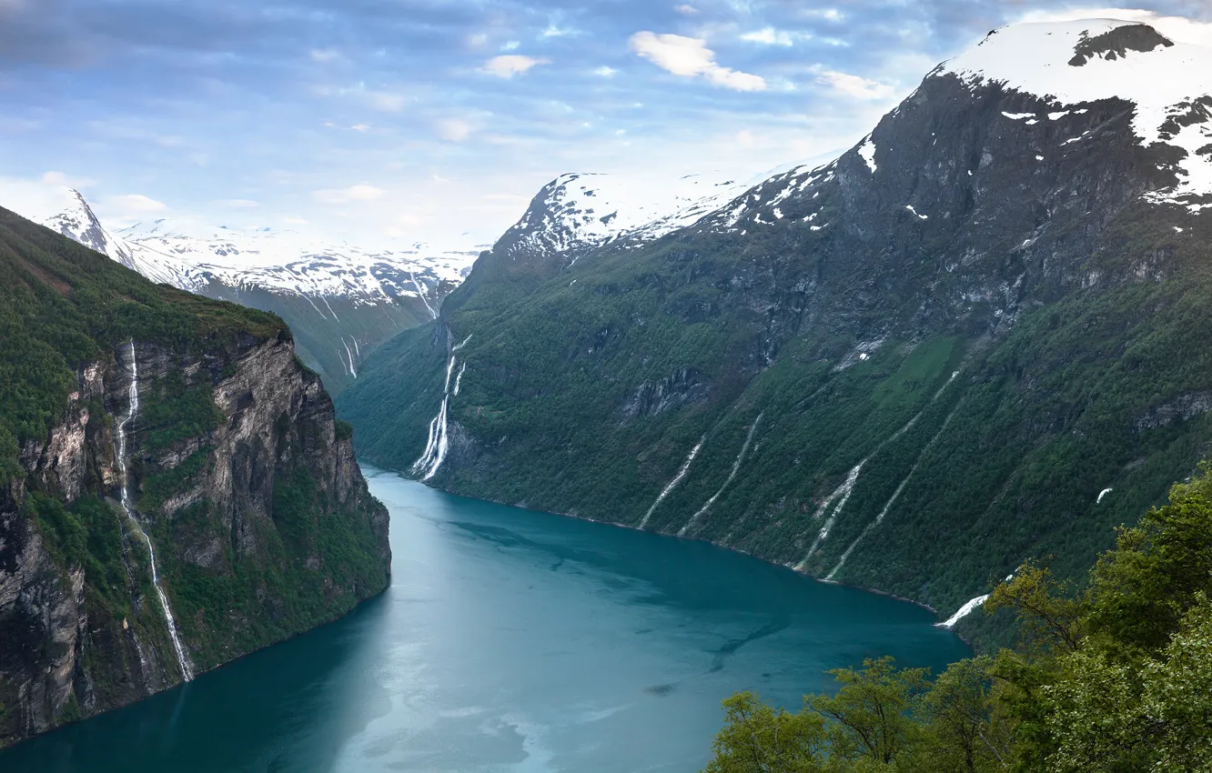 Photo wallpaper MOUNTAINS, RIVER, LANDSCAPE, NORWAY, ÅLESUND, NORWAY, GEIRANGERFJORDEN