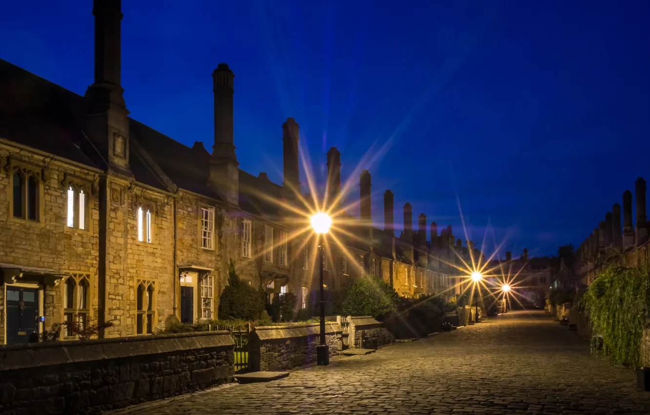 Photo wallpaper night, the city, photo, street, England, home, lights, Wells Somerset