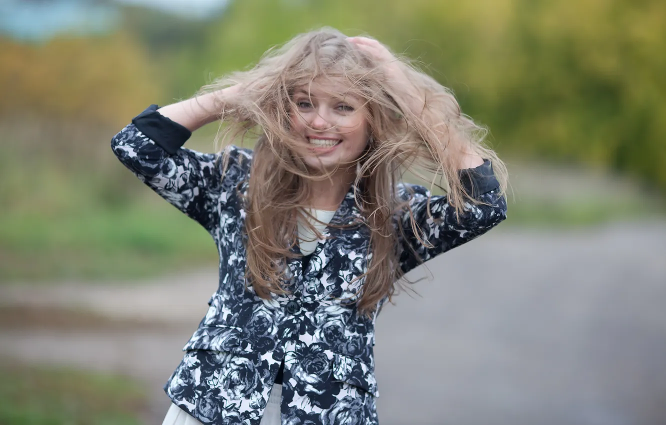 Photo wallpaper girl, smile, beauty