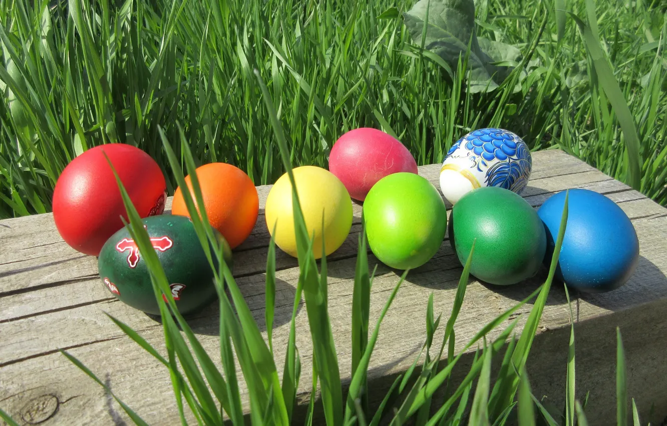 Photo wallpaper grass, eggs, Easter, eggs dyed, spring 2018, mamala ©