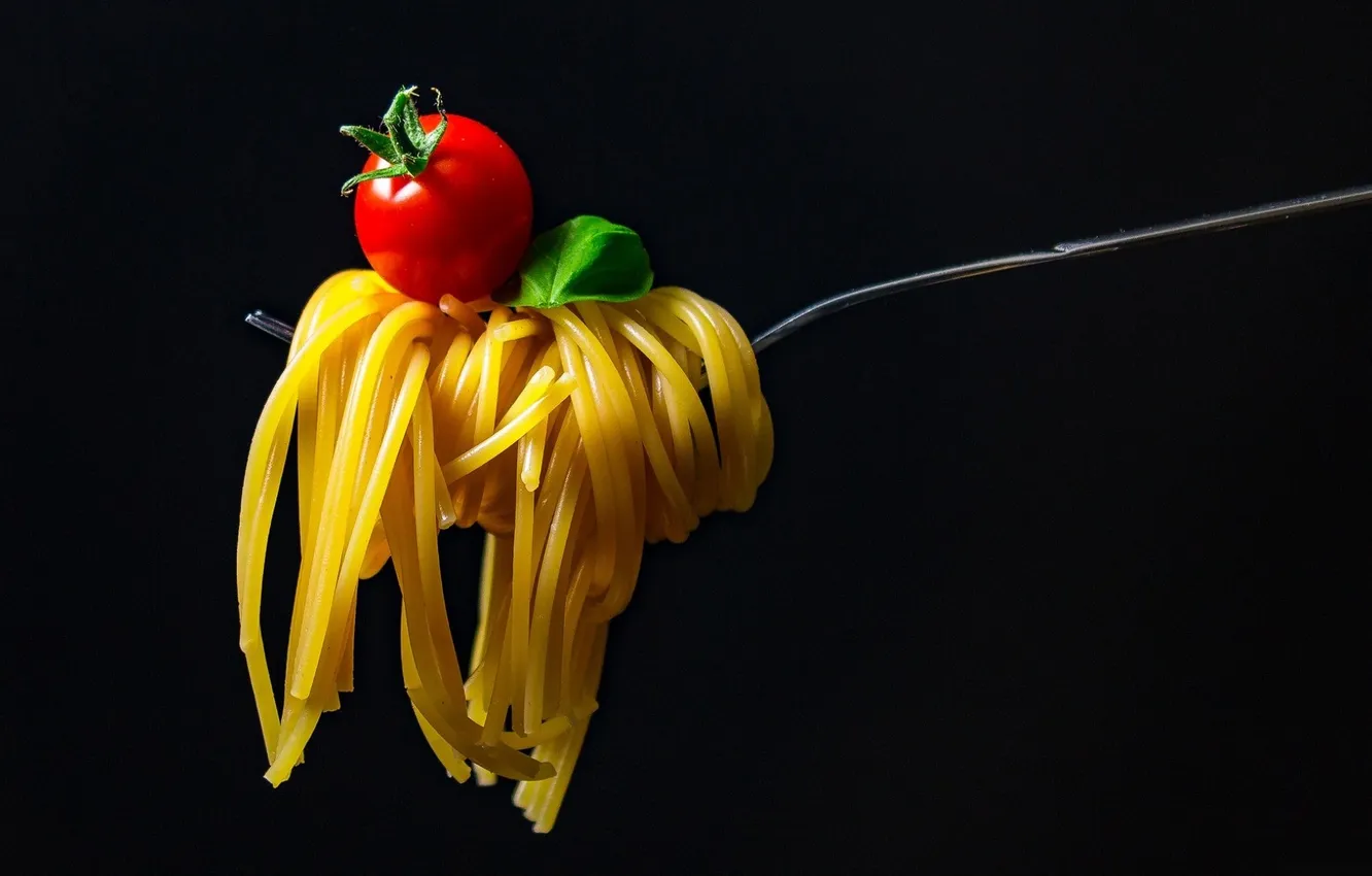 Photo wallpaper tomatoes, plug, spaghetti, black background