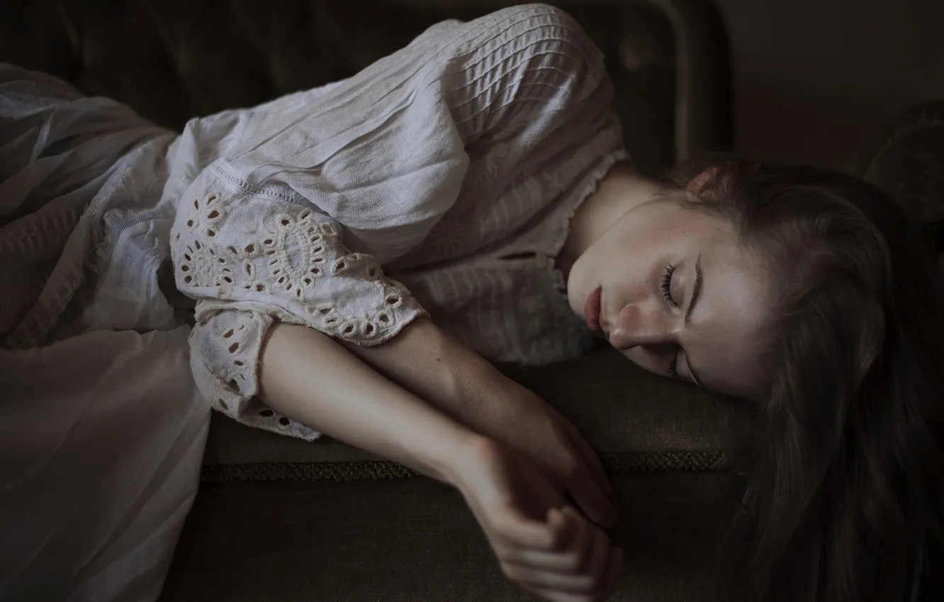 Photo wallpaper girl, pose, style, retro, the dark background, sleep, hands, sleeping