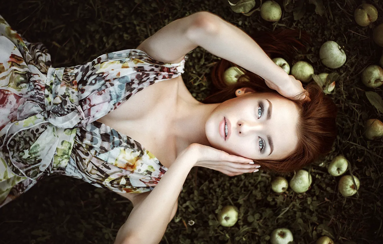 Photo wallpaper grass, look, pose, model, apples, portrait, hands, makeup
