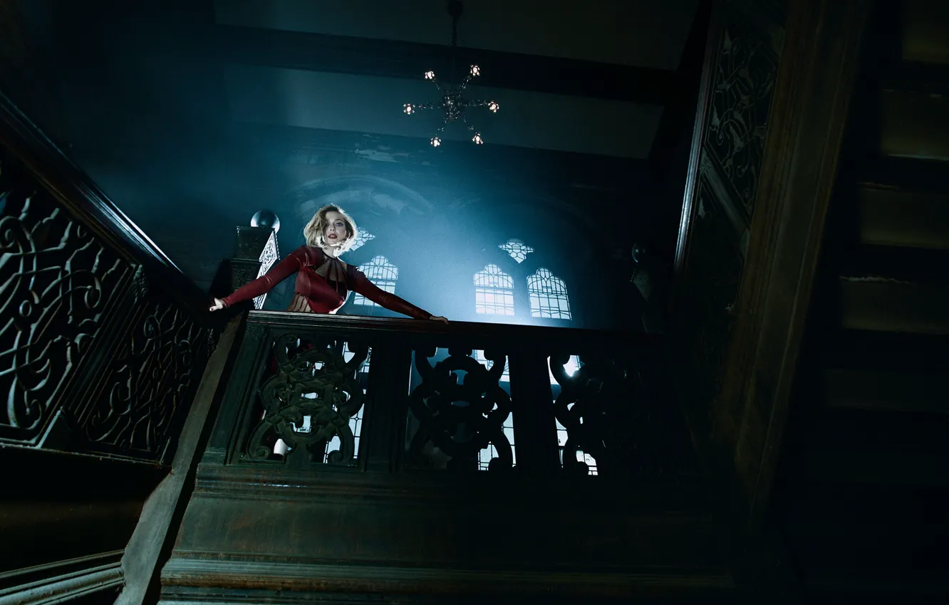 Photo wallpaper castle, blonde, ladder, chandelier, Elizabeth Olsen, Elizabeth Olsen