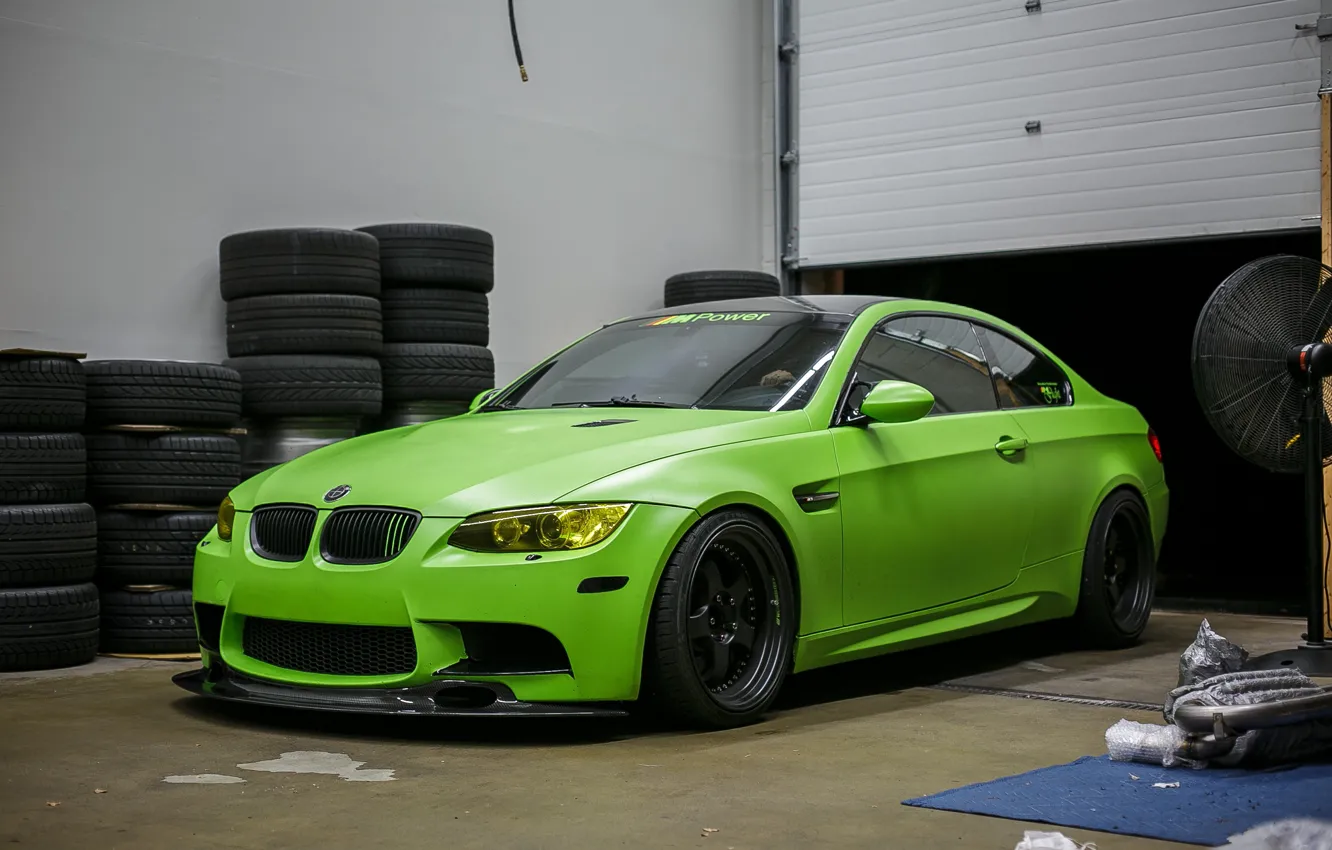 Photo wallpaper E92, M3, Light green, Tyres