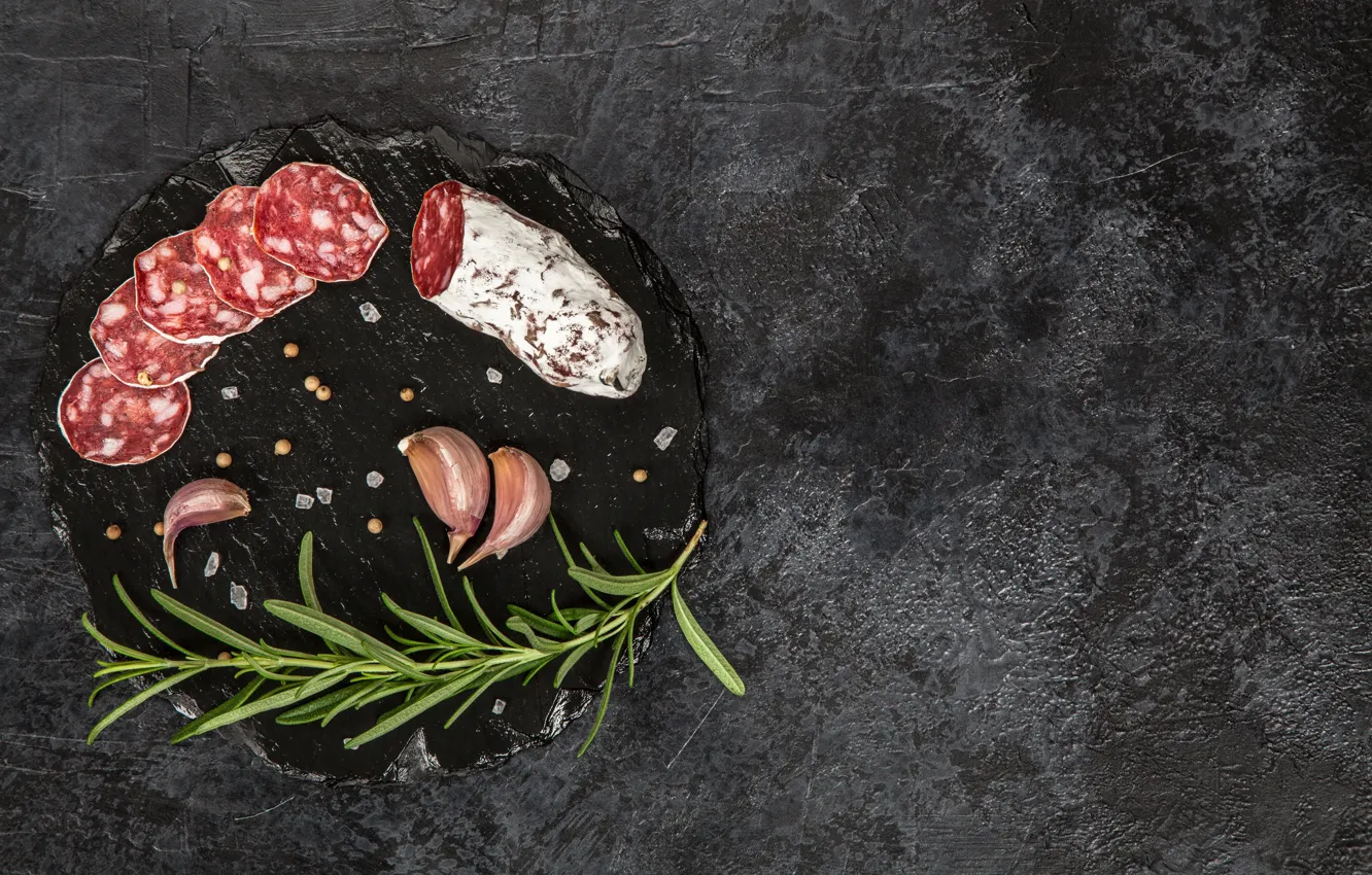 Photo wallpaper cutting, garlic, seasoning, salami, sausage product