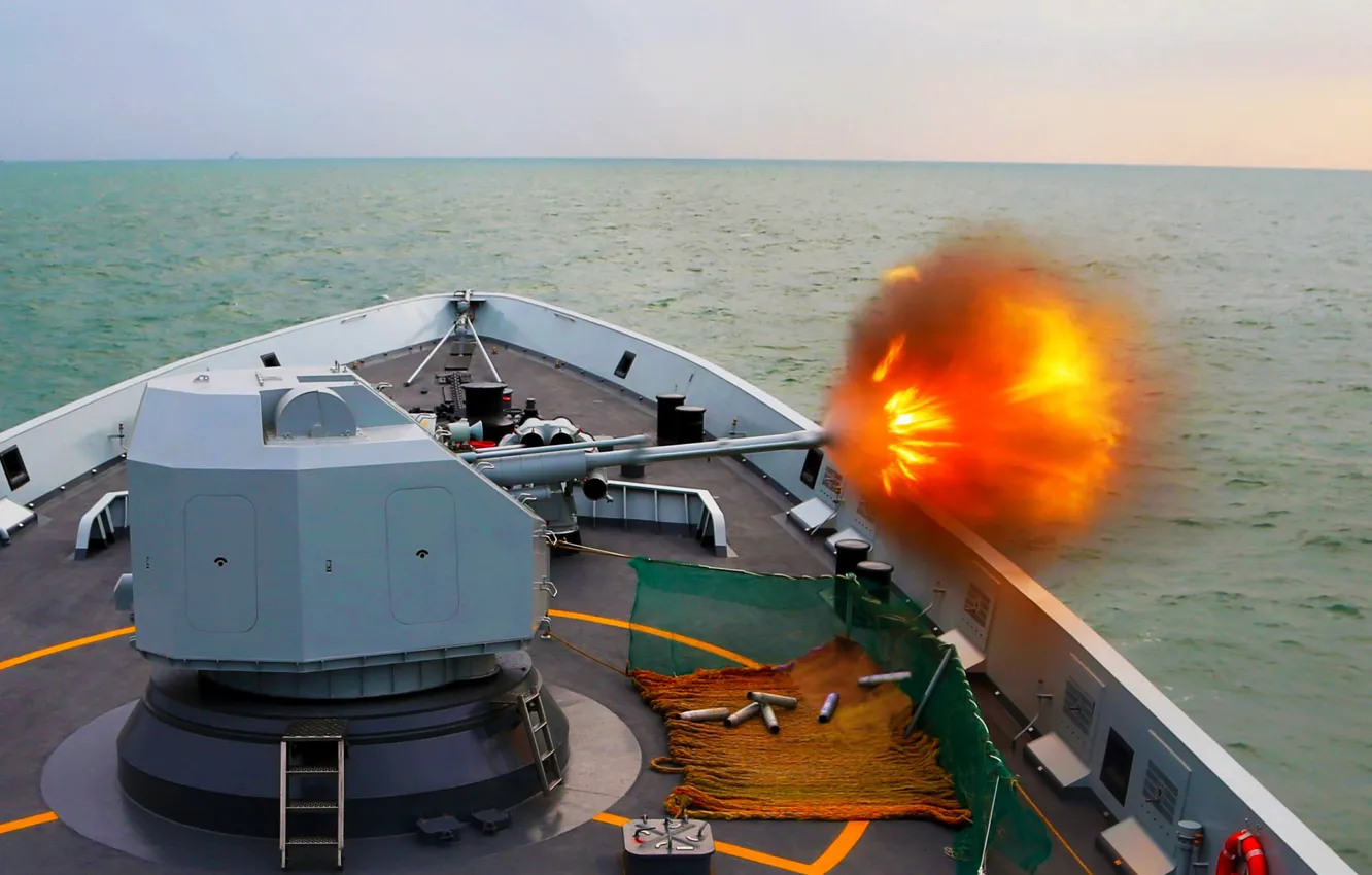 Photo wallpaper shooting, frigate, gun mount
