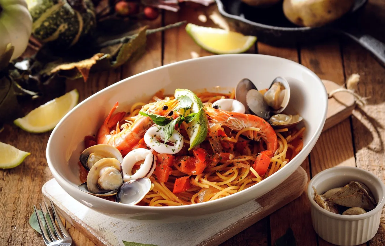 Photo wallpaper lime, vegetables, shrimp, pasta, squid