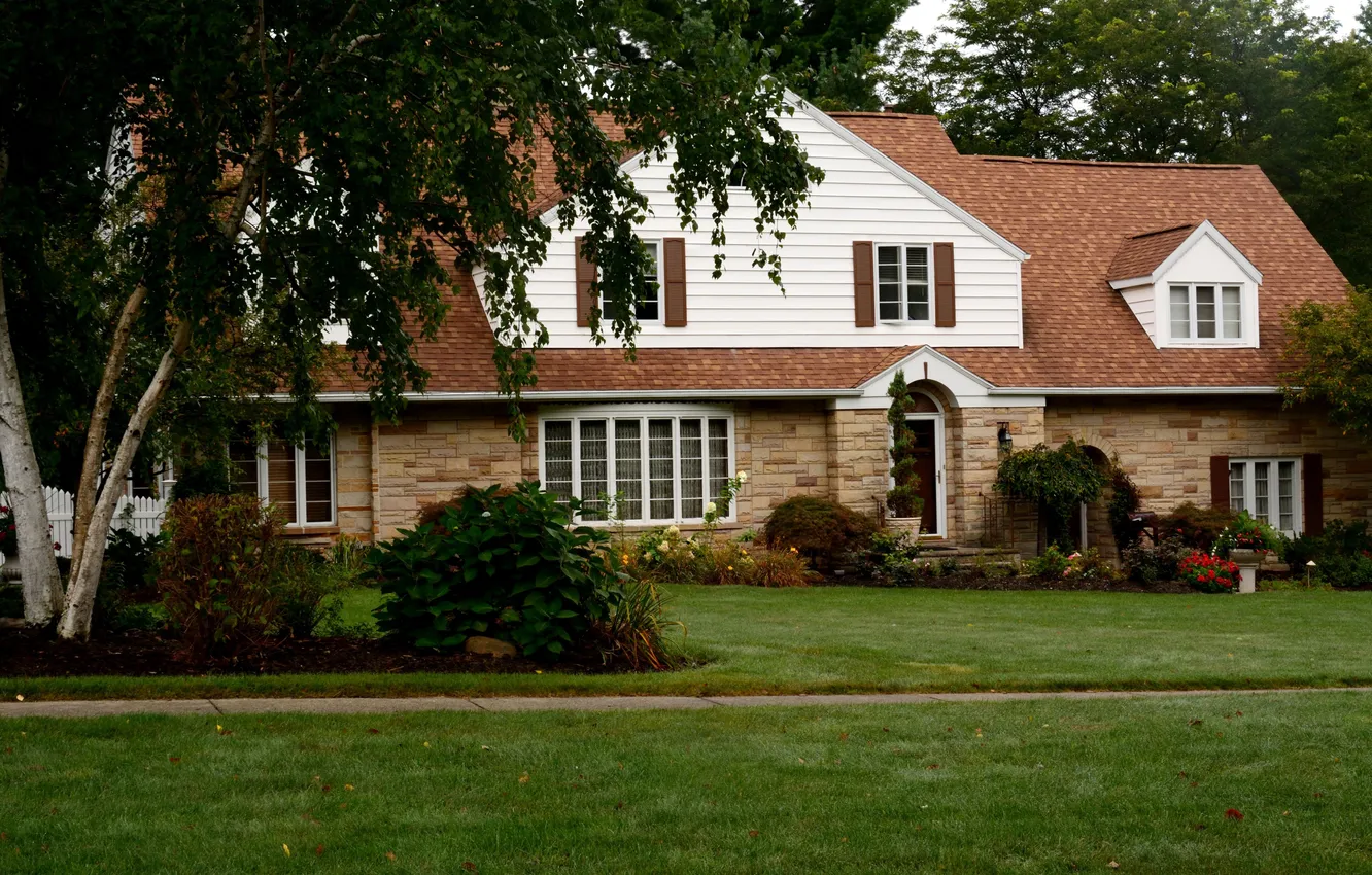 Photo wallpaper the city, photo, lawn, landscape, home, the bushes