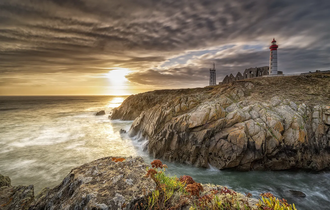 Photo wallpaper sea, sunset, lighthouse, Lighthouse of Saint-Mathieu