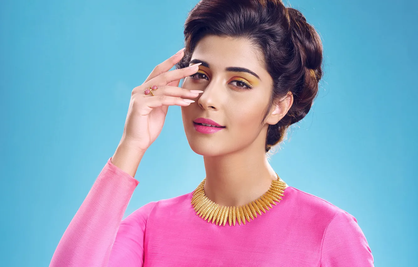 Photo wallpaper girl, fashion, eyes, smile, figure, model, beauty, lips