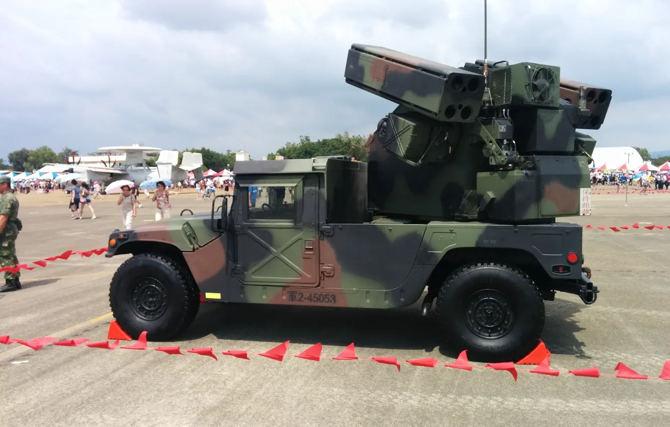 Photo wallpaper military, army, American, US Army, missile, High Mobility Multipurpose Wheeled Vehicle, Stinger, military vehicle