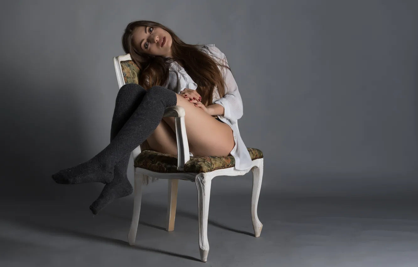 Photo wallpaper look, background, model, hair, chair, socks, legs, Fabrizia