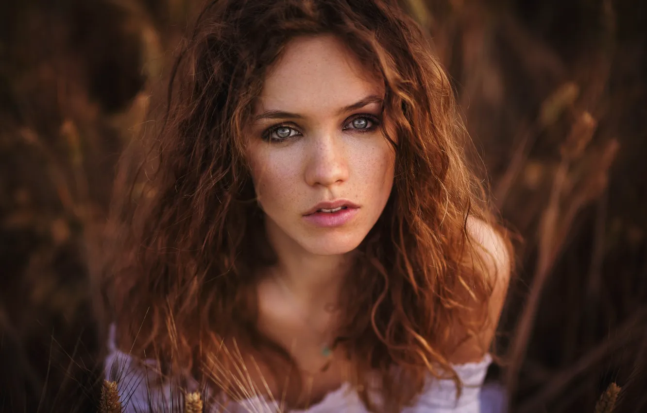 Photo wallpaper grass, look, girl, face, portrait, makeup, hairstyle, freckles