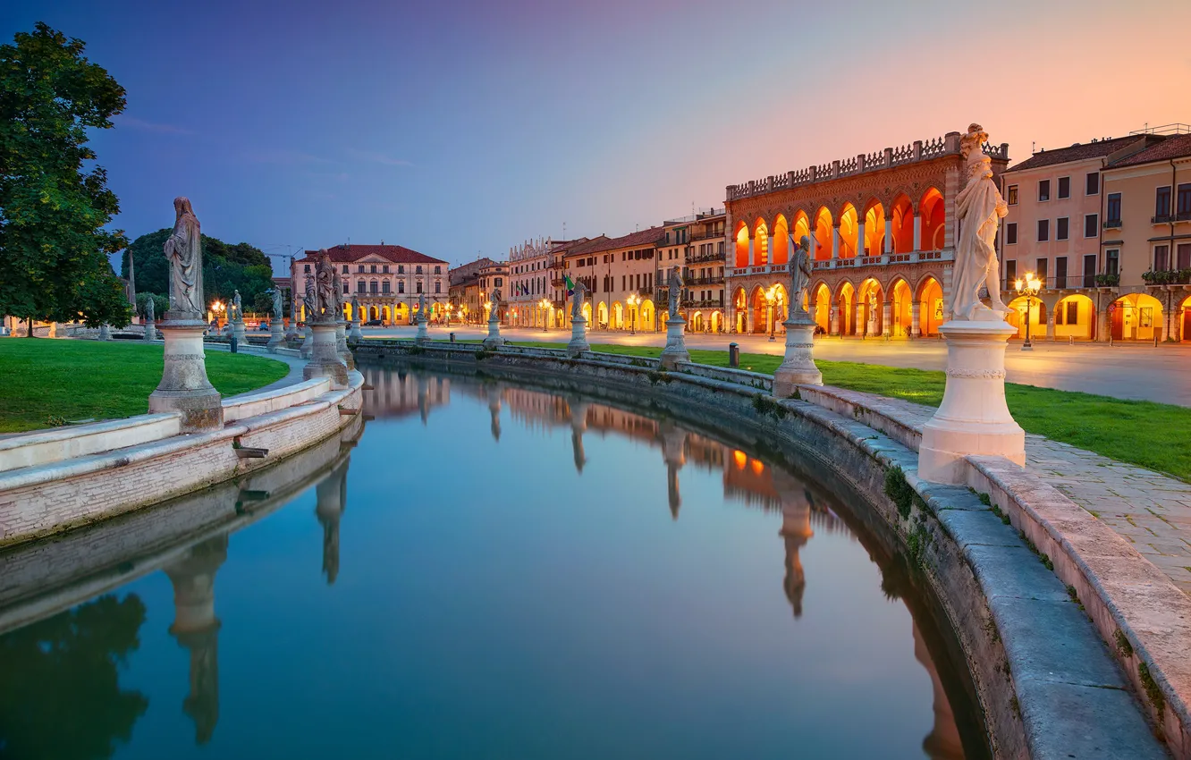 Photo wallpaper reflection, building, home, Italy, channel, statue, Italy, Padova